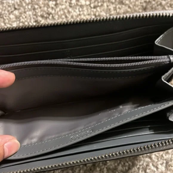 Coach Wallet - Picture 6 of 11